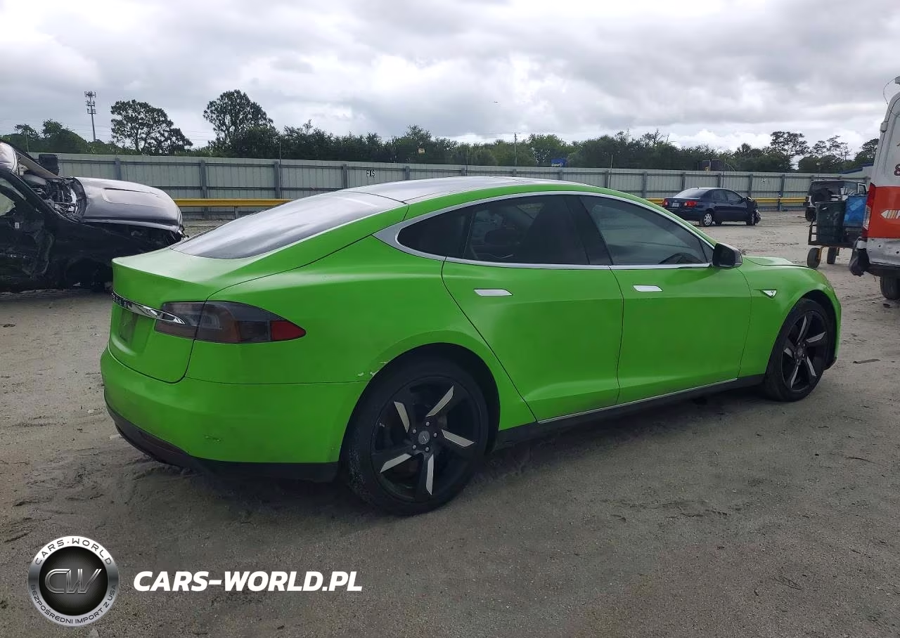 2016 Tesla Model S VIN:5YJSA1E20GF126716 - 3