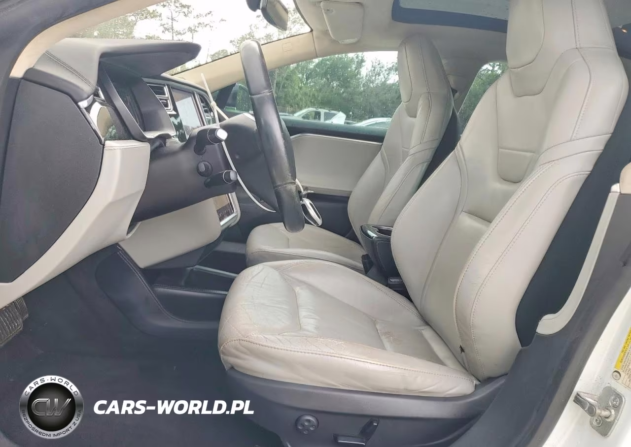 2016 Tesla Model S VIN:5YJSA1E20GF126716 - 7