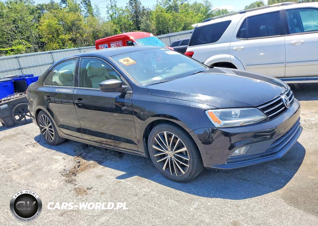 2016 Volkswagen Jetta Sport VIN:3VWD17AJ2GM414514 - 4