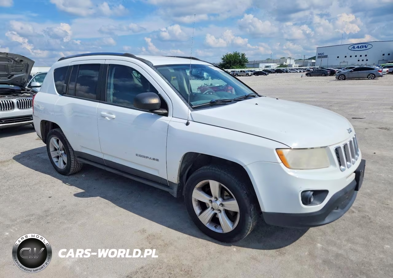 2012 Jeep Compass Sport VIN:1C4NJCBAXCD605487 - 4