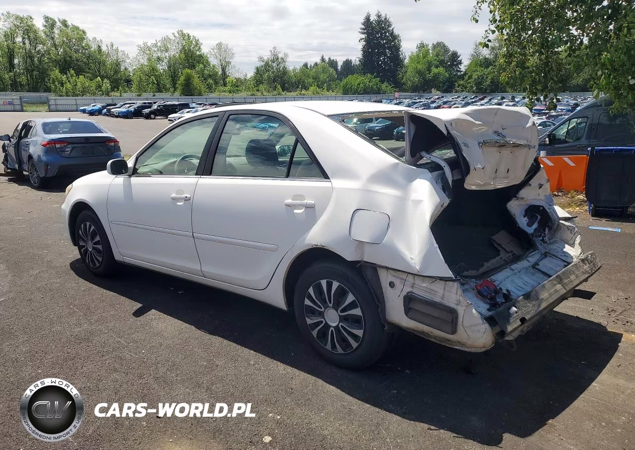 2005 Toyota Camry Le VIN:JTDBE30K053021207 - 2