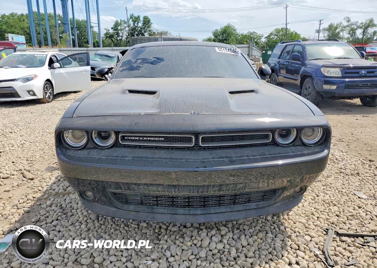 2019 Dodge Challenger Sxt VIN:2C3CDZAG5KH591883 - 5