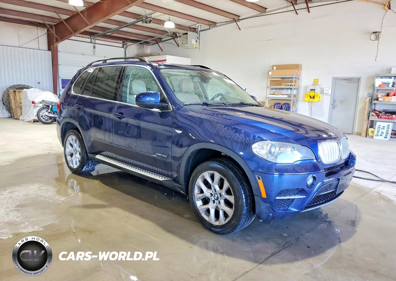 2013 BMW X5 xDrive35I VIN:5UXZV4C56D0B14700 - 4