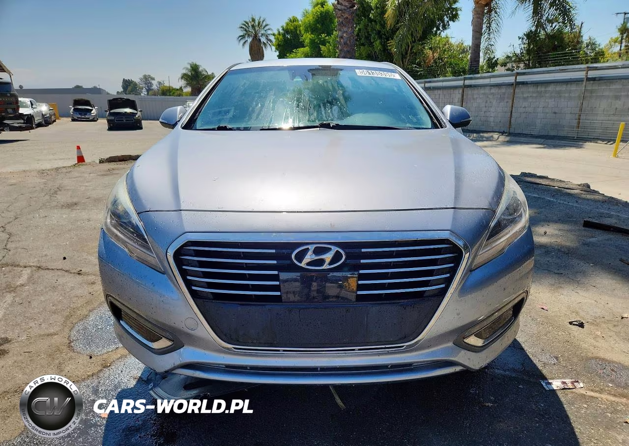 2017 Hyundai Sonata Plug-In Hybrid Limited VIN:KMHE54L2XHA044522 - 5