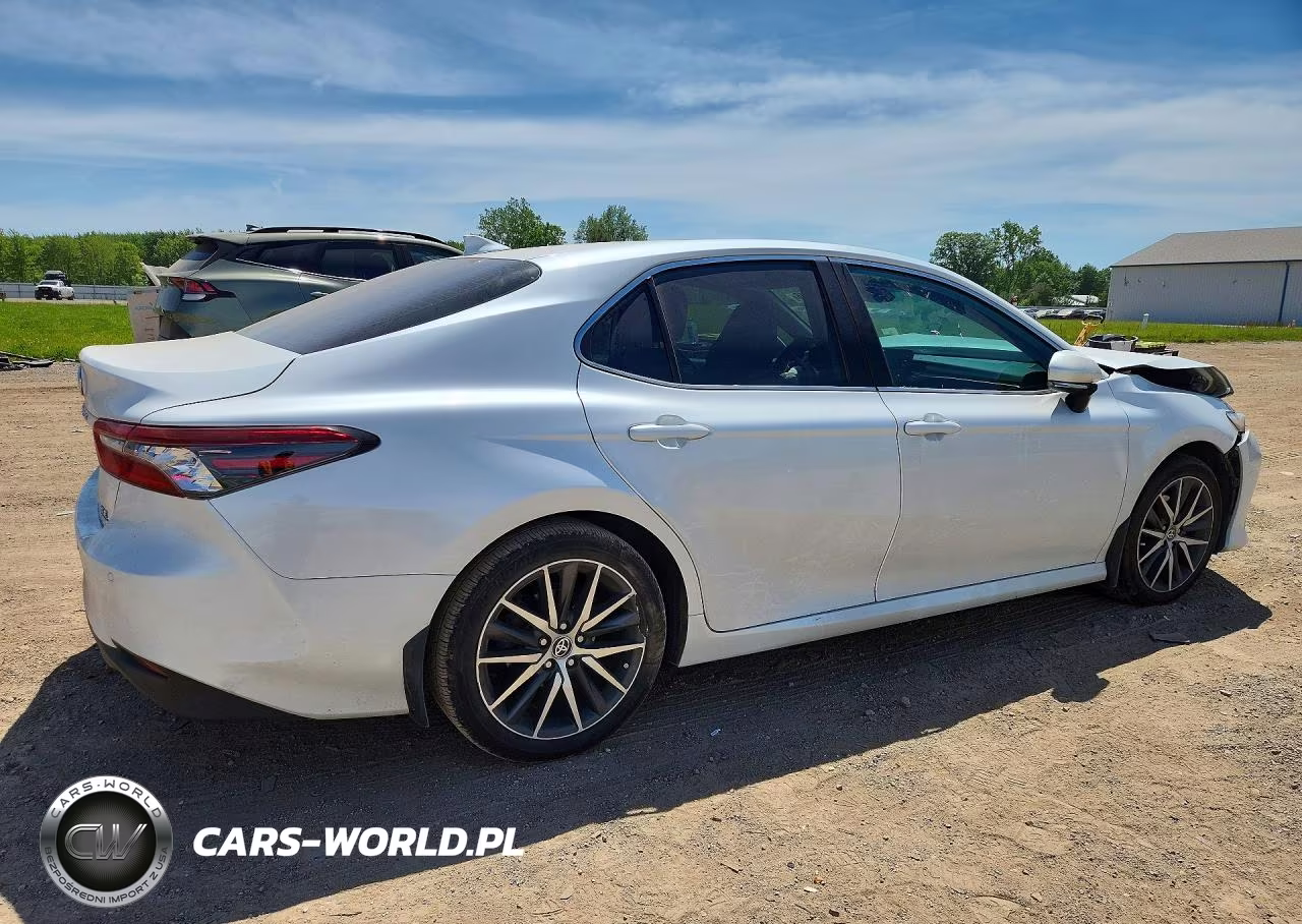 2022 Toyota Camry Xle VIN:4T1F31AK5NU579022 - 3