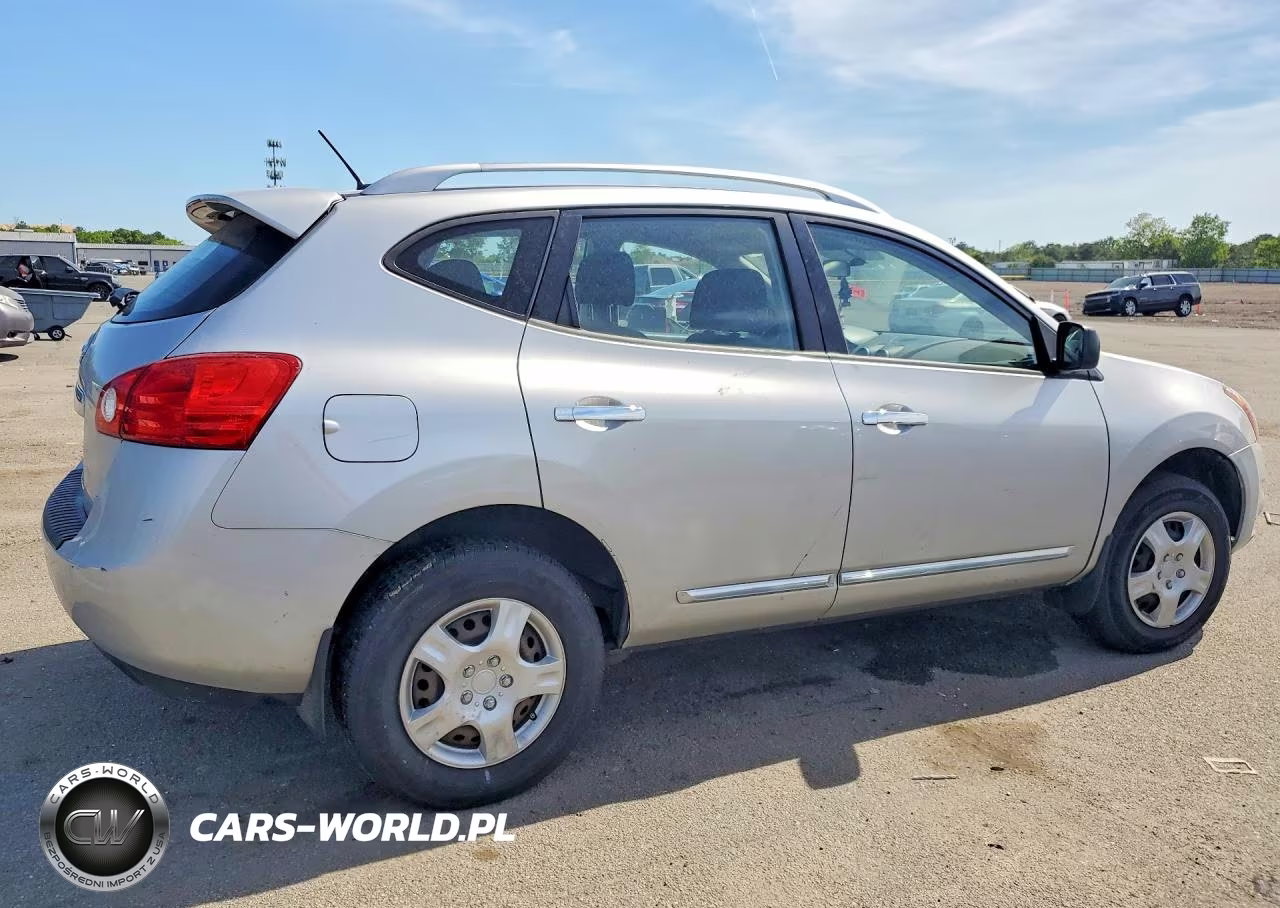 2015 Nissan Rogue Select S VIN:JN8AS5MV2FW757199 - 3