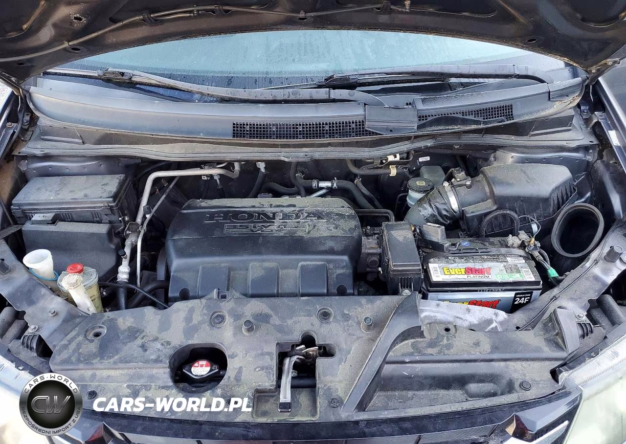 2015 Honda Odyssey Touring VIN:5FNRL5H93FB071444 - 12