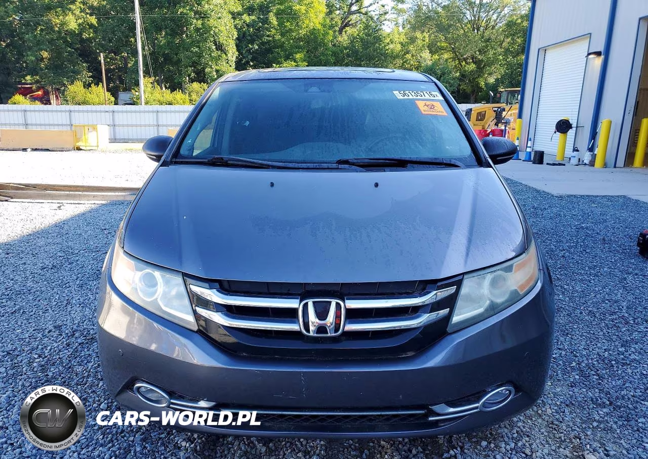 2015 Honda Odyssey Touring VIN:5FNRL5H93FB071444 - 5