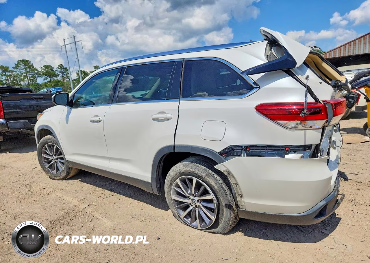 2019 Toyota Highlander Xle VIN:5TDKZRFH7KS568164 - 2