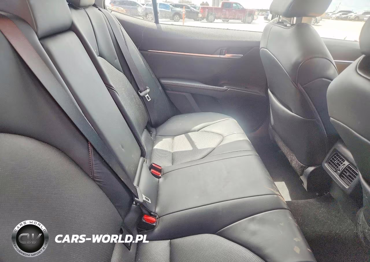 2024 Toyota Camry Xle VIN:4T1F11AK8RU865958 - 10
