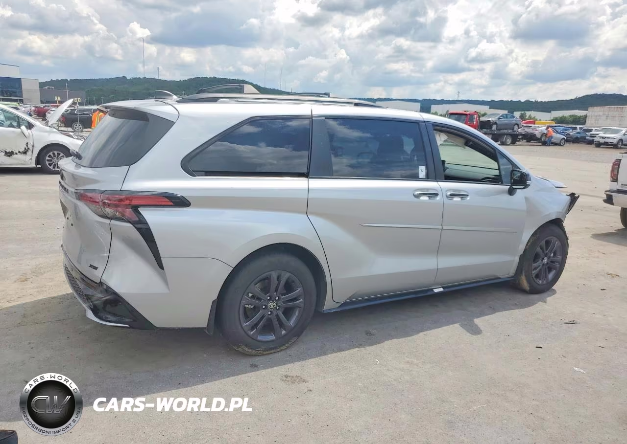 2025 Toyota Sienna Xse 7-Passenger VIN:5TDCSKFC9SS218359 - 3