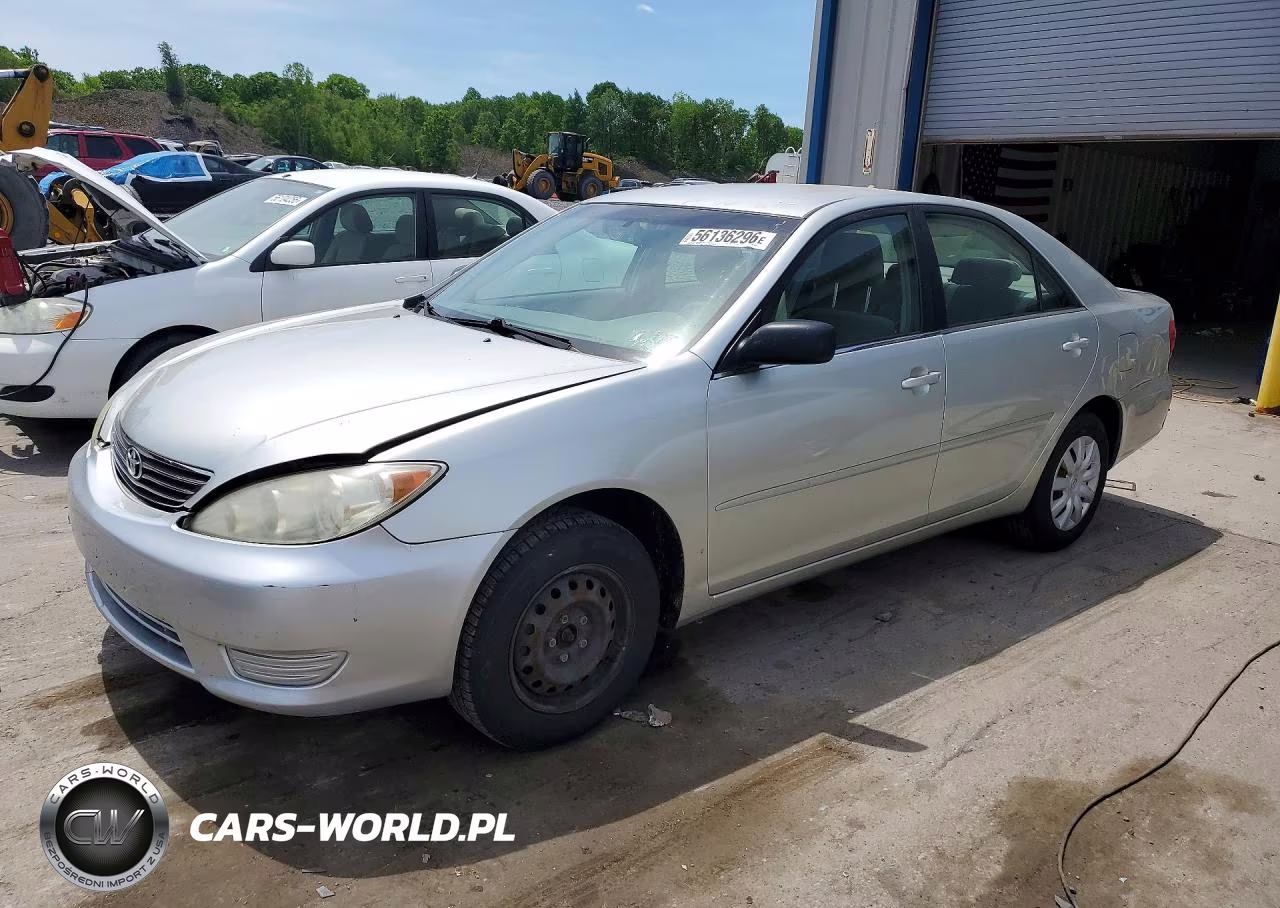 2005 Toyota Camry Standard – zdjęcie 1 z 12