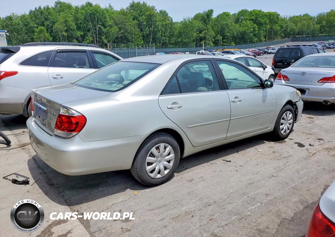 2005 Toyota Camry Standard VIN:JTDBE32K550302451 - 3