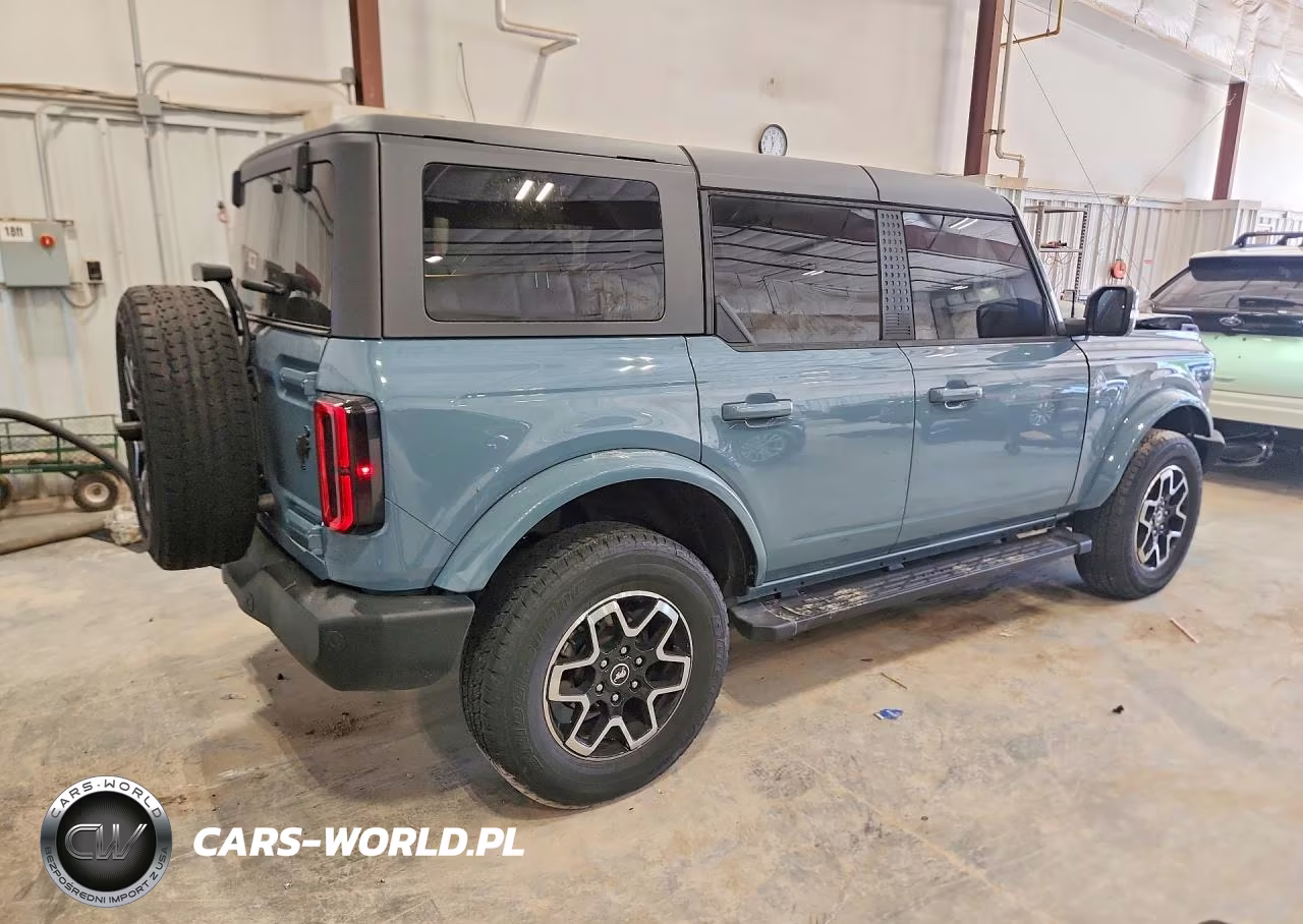 2023 Ford Bronco Base VIN:1FMDE5BH9PLB16109 - 3