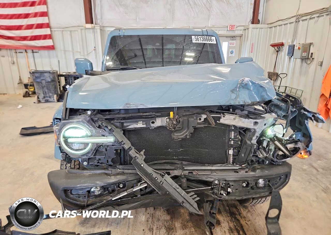 2023 Ford Bronco Base VIN:1FMDE5BH9PLB16109 - 5