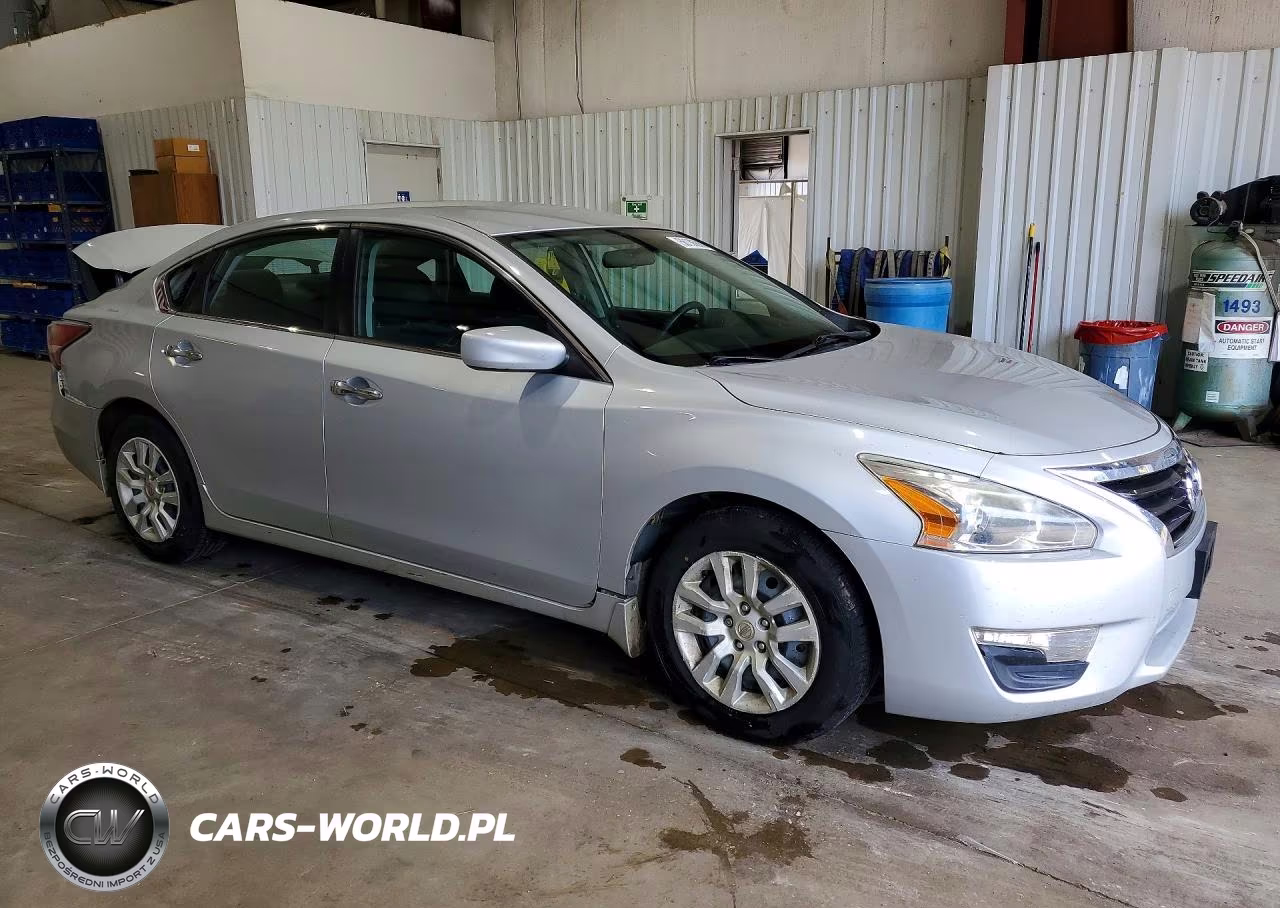2015 Nissan Altima 2.5 S VIN:1N4AL3AP1FN338291 - 4