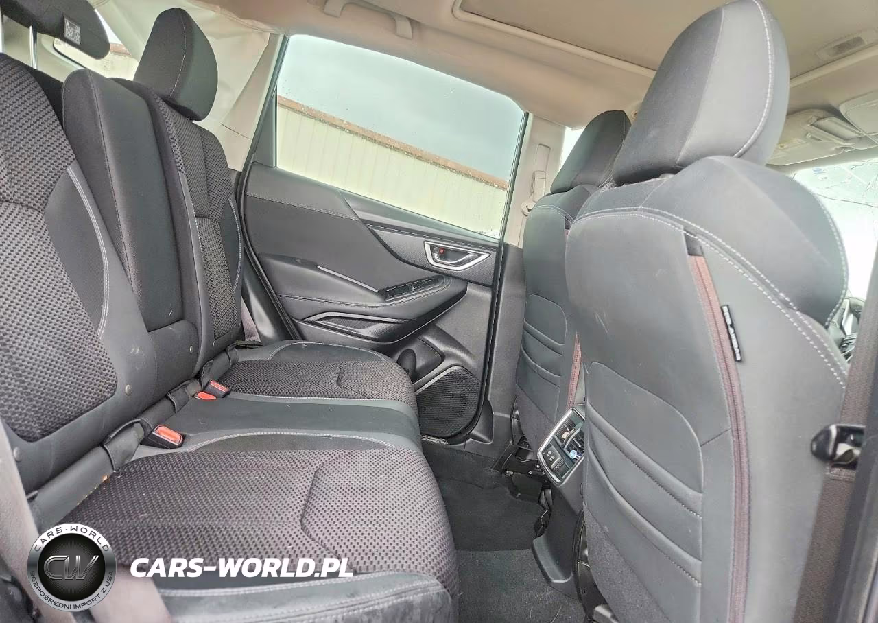 2020 Subaru Forester Premium VIN:JF2SKAJC7LH582283 - 11