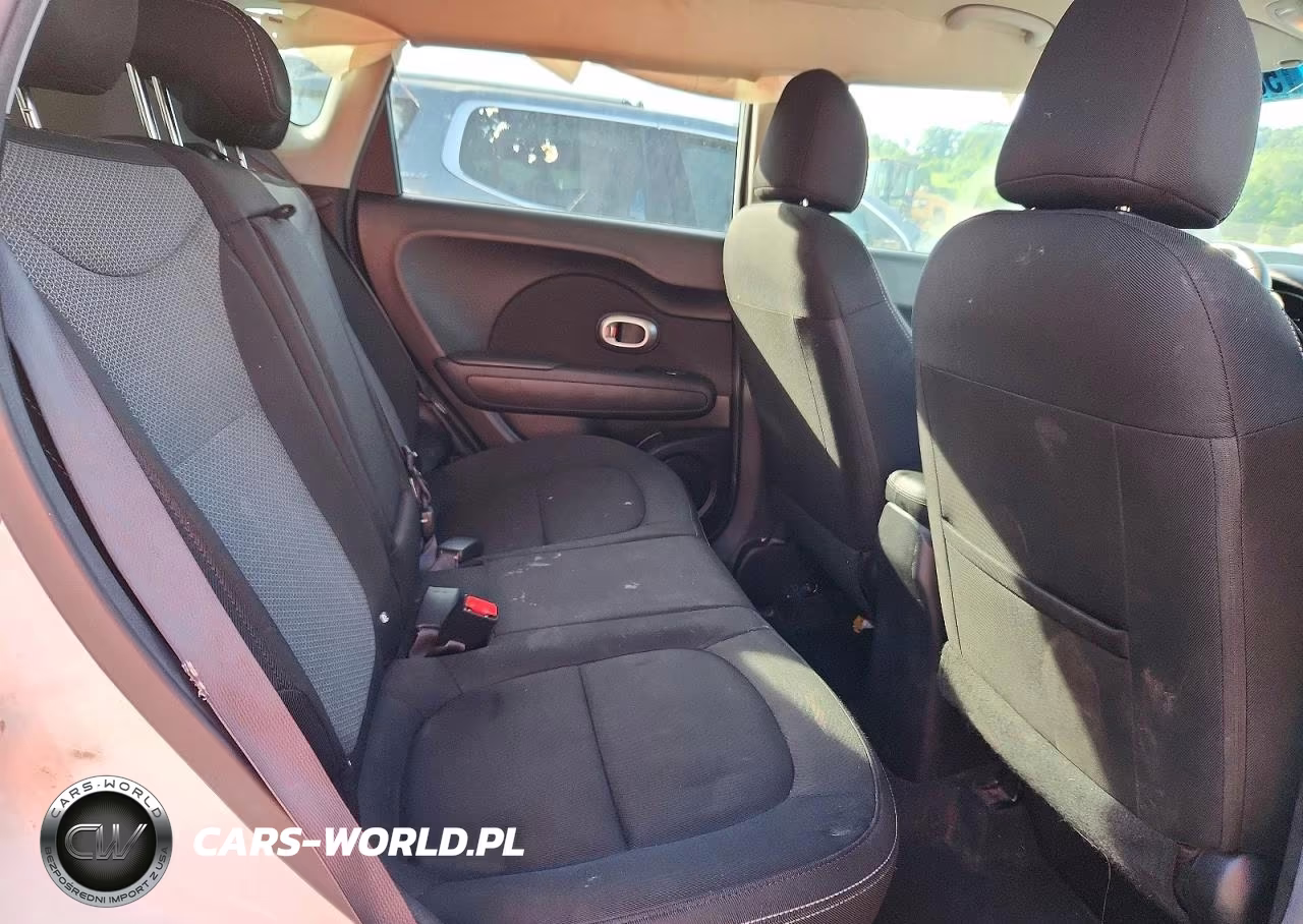 2018 Kia Soul + VIN:KNDJP3A50J7506822 - 11