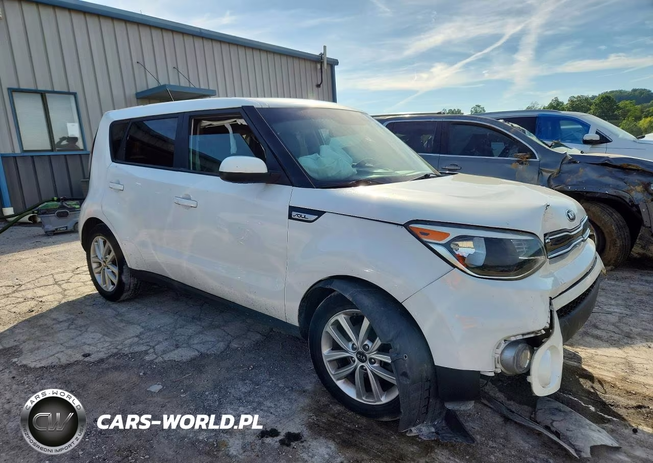 2018 Kia Soul + VIN:KNDJP3A50J7506822 - 4