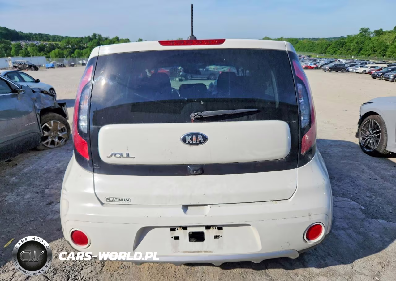 2018 Kia Soul + VIN:KNDJP3A50J7506822 - 6