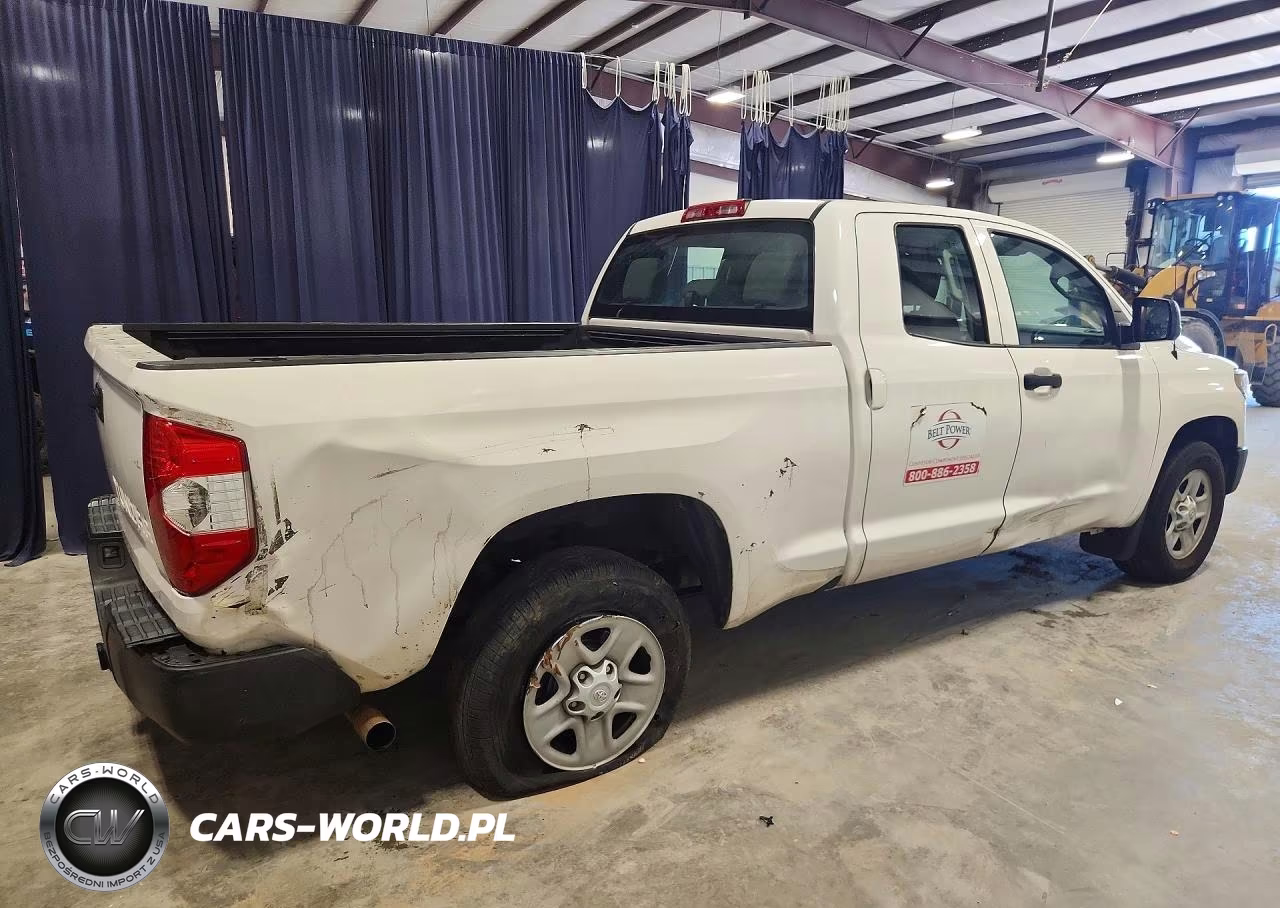 2018 Toyota Tundra Sr VIN:5TFRY5F1XJX242929 - 3