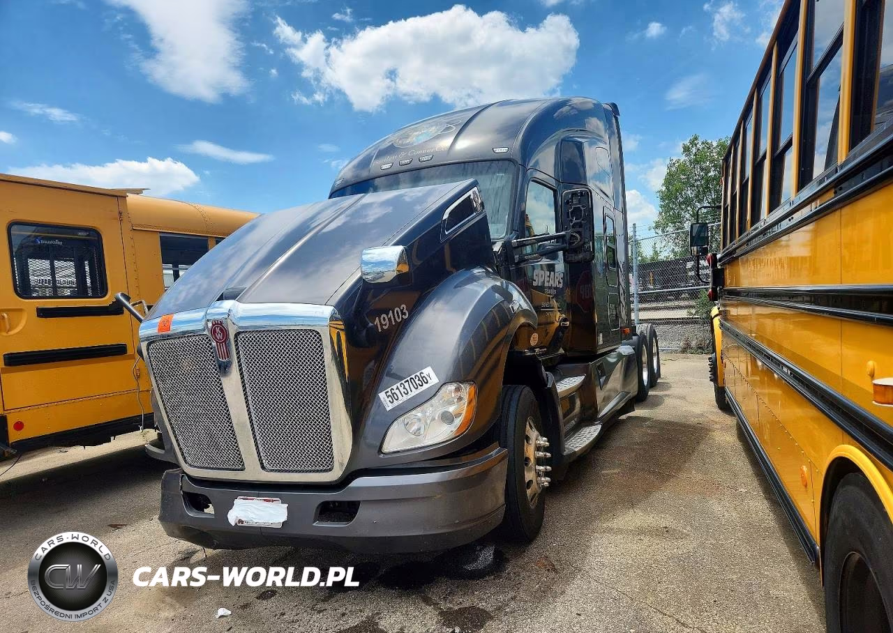 2019 Kenworth T680 Semi Truck VIN:1XKYD49X1KJ247737 - 2