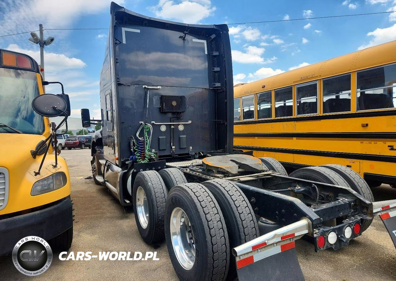 2019 Kenworth T680 Semi Truck VIN:1XKYD49X1KJ247737 - 3