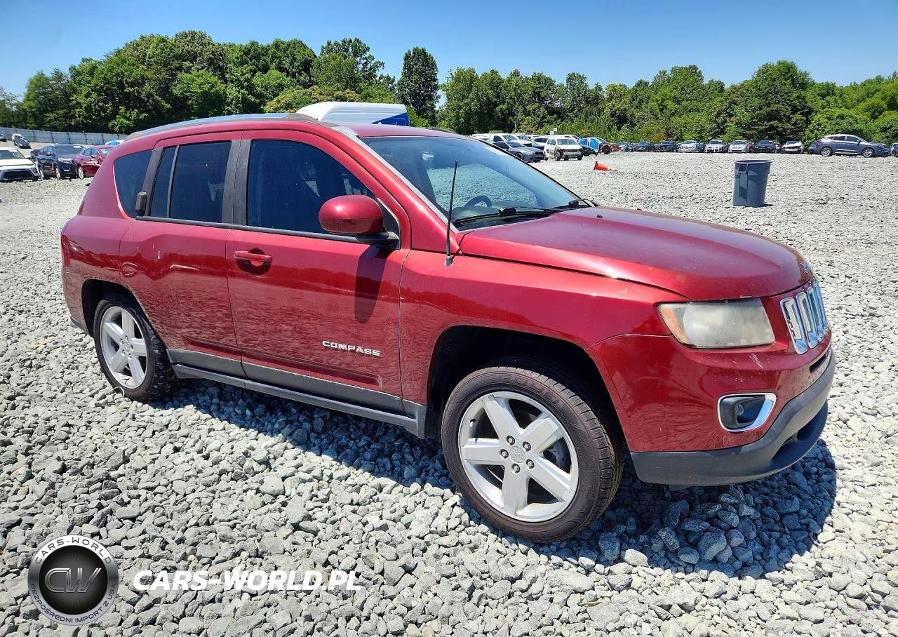 2014 Jeep Compass Latitude VIN:1C4NJCEA2ED887011 - 4