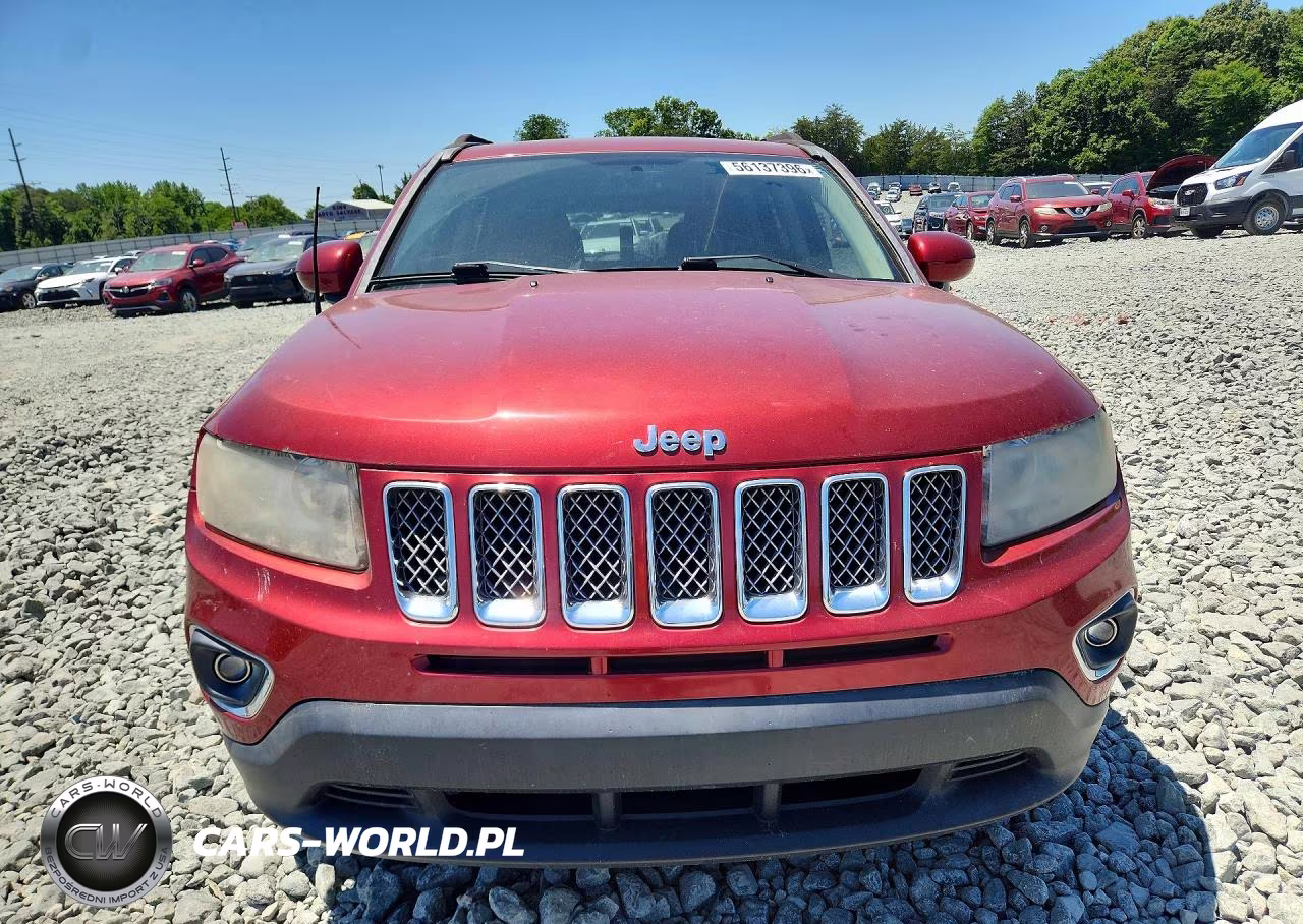 2014 Jeep Compass Latitude VIN:1C4NJCEA2ED887011 - 5