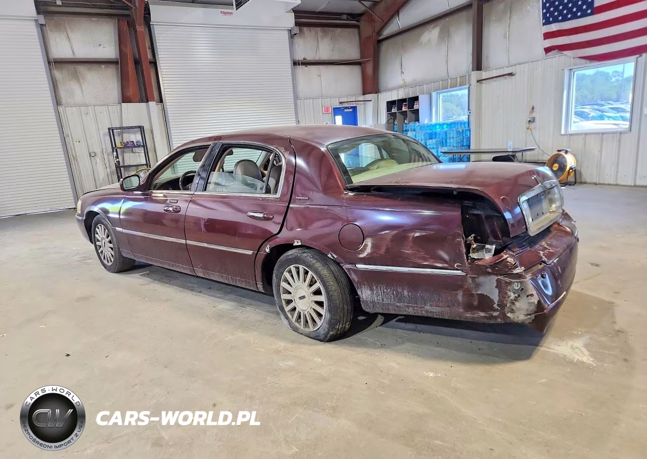 2004 Lincoln Town Car Executive VIN:1LNHM81W34Y635239 - 2