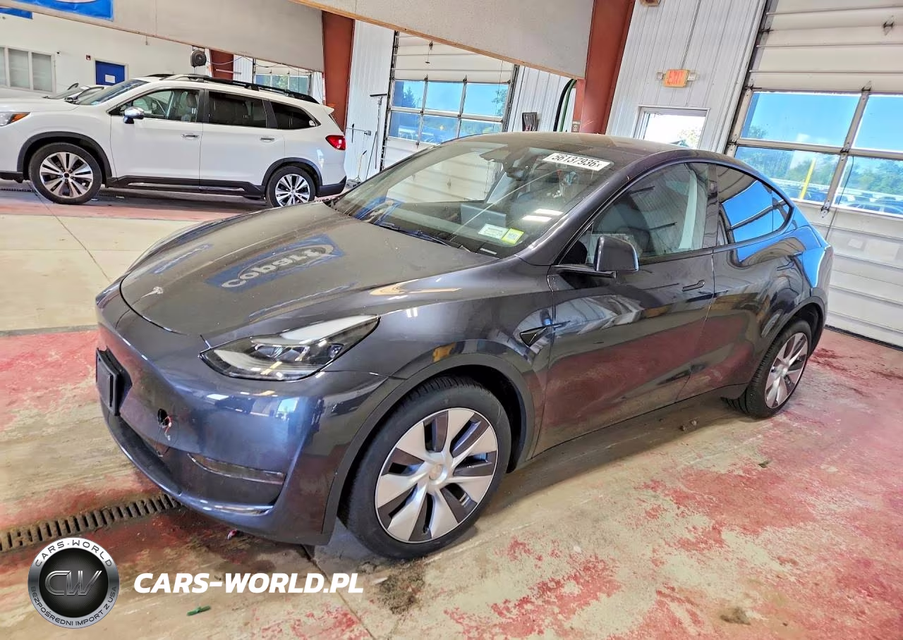 2024 Tesla Model Y – zdjęcie 1 z 13