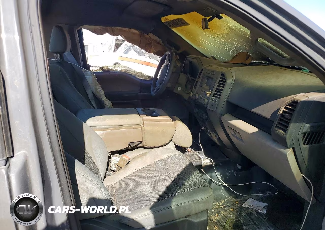 2018 Ford F150 VIN:1FTMF1CBXJFC88871 - 10