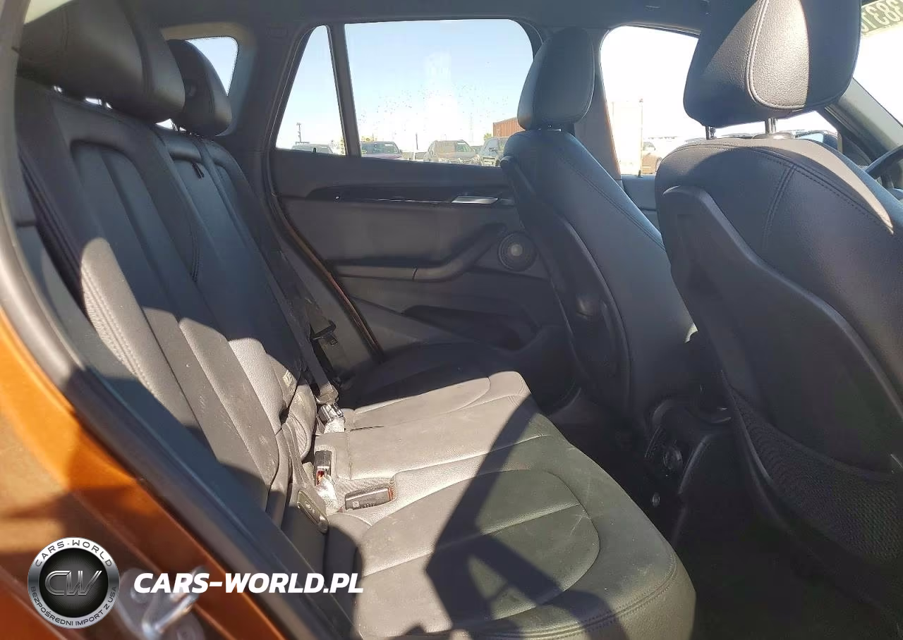 2017 BMW X1 xDrive28I VIN:WBXHT3C34H5F72405 - 11