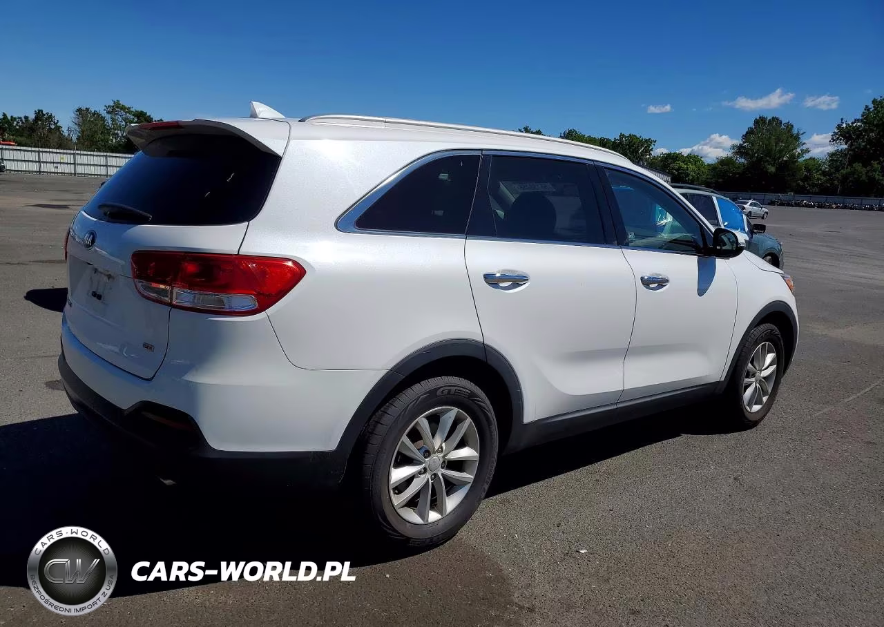 2018 Kia Sorento Lx VIN:5XYPG4A33JG351166 - 3