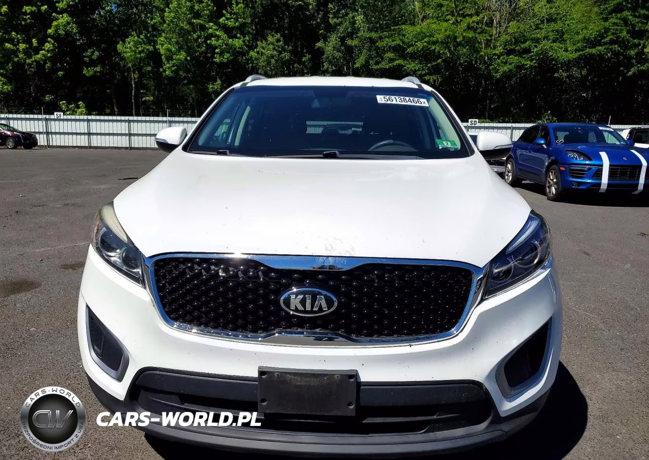 2018 Kia Sorento Lx VIN:5XYPG4A33JG351166 - 5