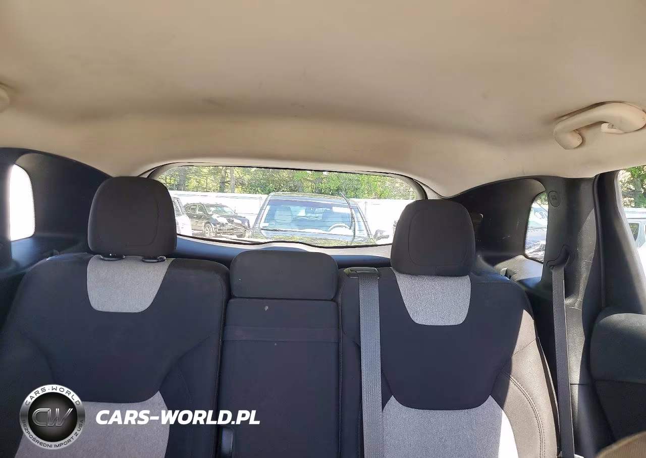 2014 Jeep Cherokee Latitude VIN:1C4PJMCB9EW201402 - 10