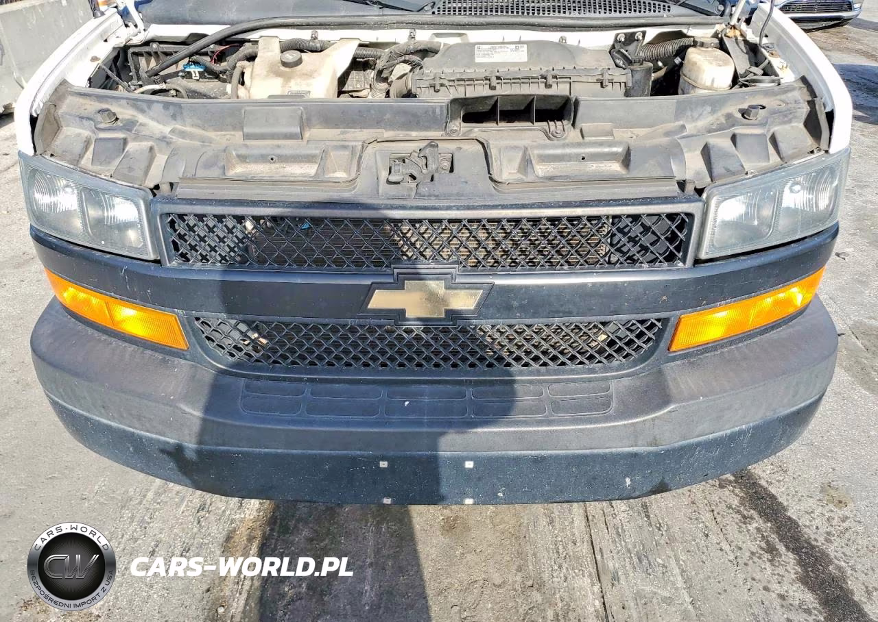 2018 Chevrolet Express G2500 VIN:1GCWGAFP3J1333448 - 11