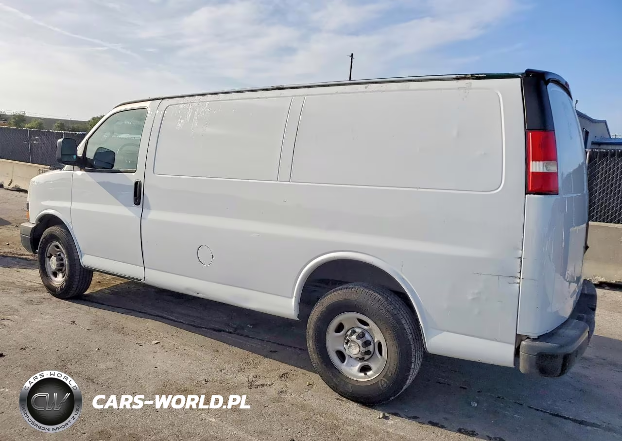 2018 Chevrolet Express G2500 VIN:1GCWGAFP3J1333448 - 2