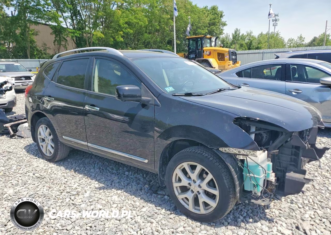 2013 Nissan Rogue S VIN:JN8AS5MV8DW609152 - 4