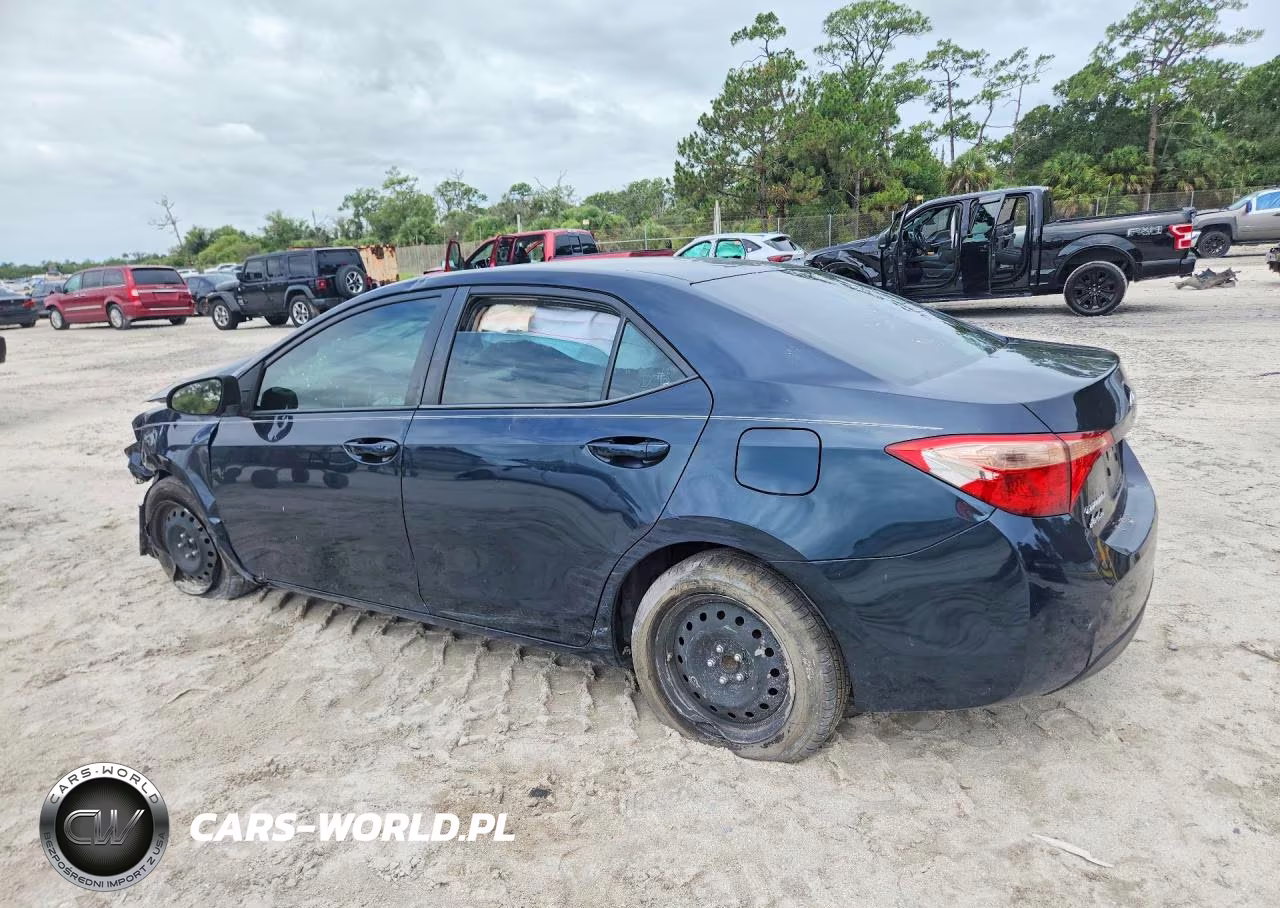2018 Toyota Corolla Le VIN:5YFBURHE5JP845791 - 2