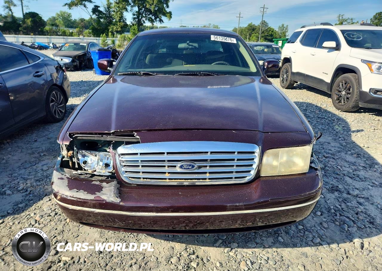 2001 Ford Crown Victoria Police Interceptor VIN:2FAFP71W81X128819 - 5