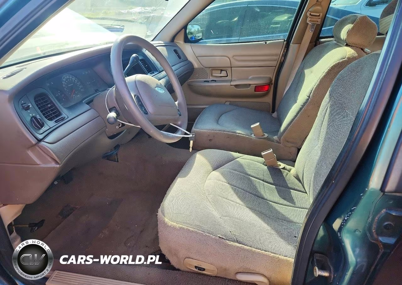 2001 Ford Crown Victoria Police Interceptor VIN:2FAFP71W81X128819 - 7