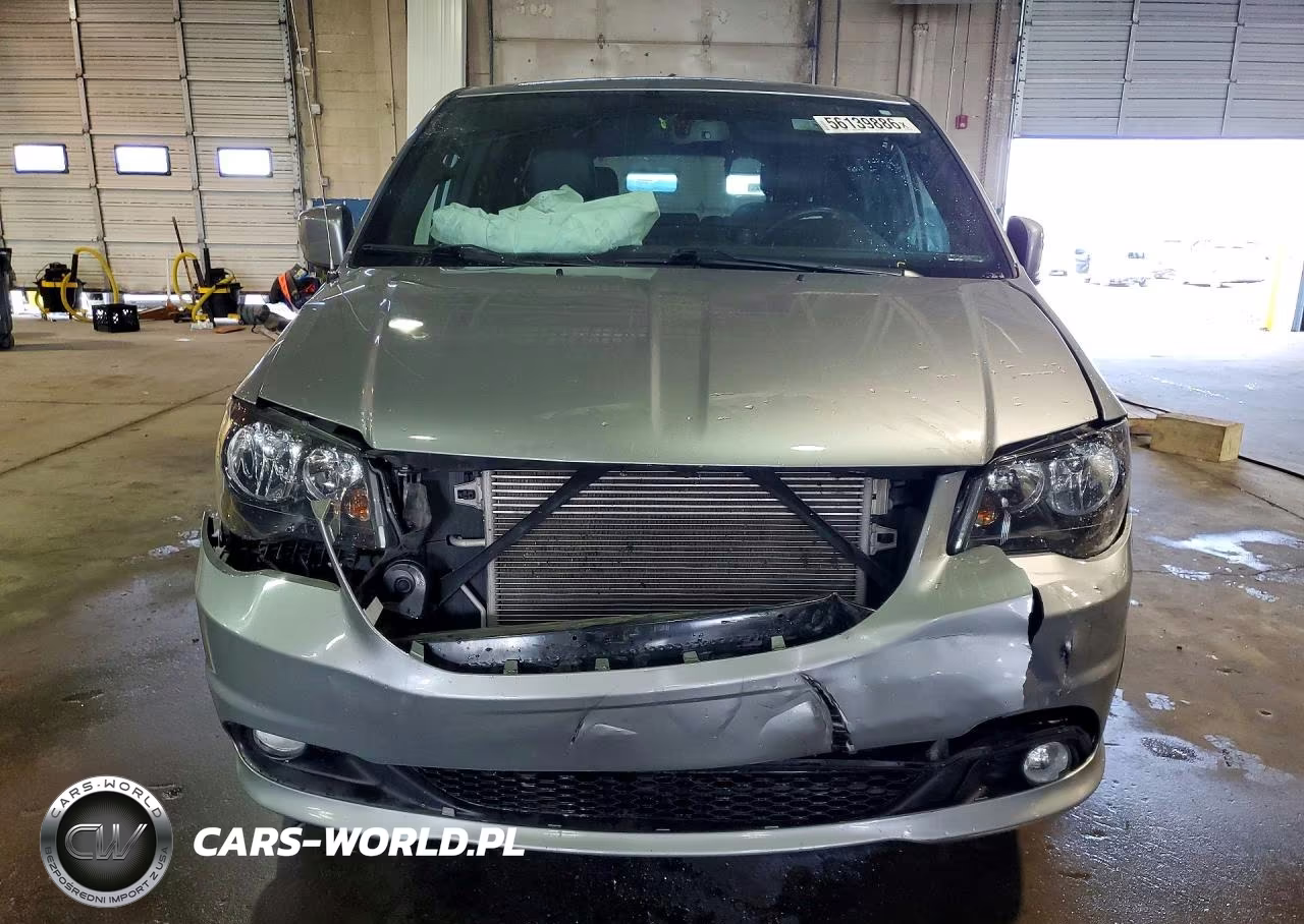 2018 Dodge Grand Caravan Sxt VIN:2C4RDGCG9JR156218 - 5