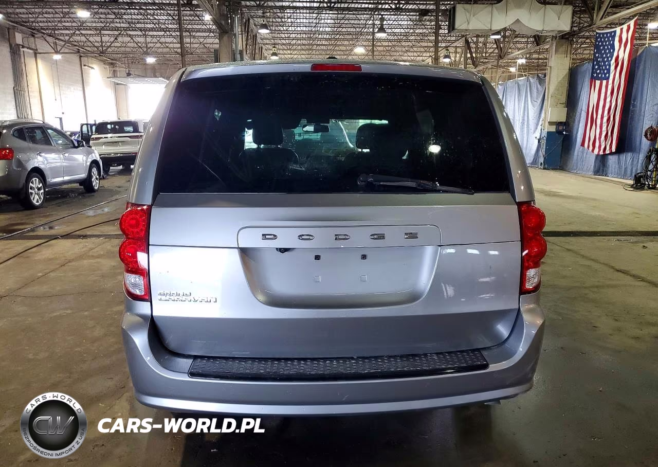 2018 Dodge Grand Caravan Sxt VIN:2C4RDGCG9JR156218 - 6