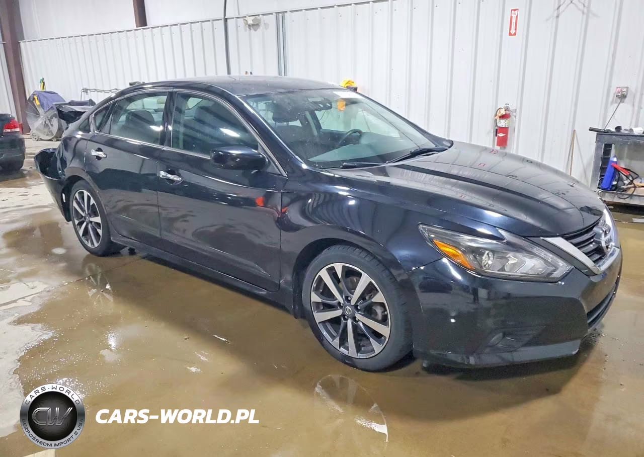 2017 Nissan Altima 2.5 Sr VIN:1N4AL3AP9HC164212 - 4