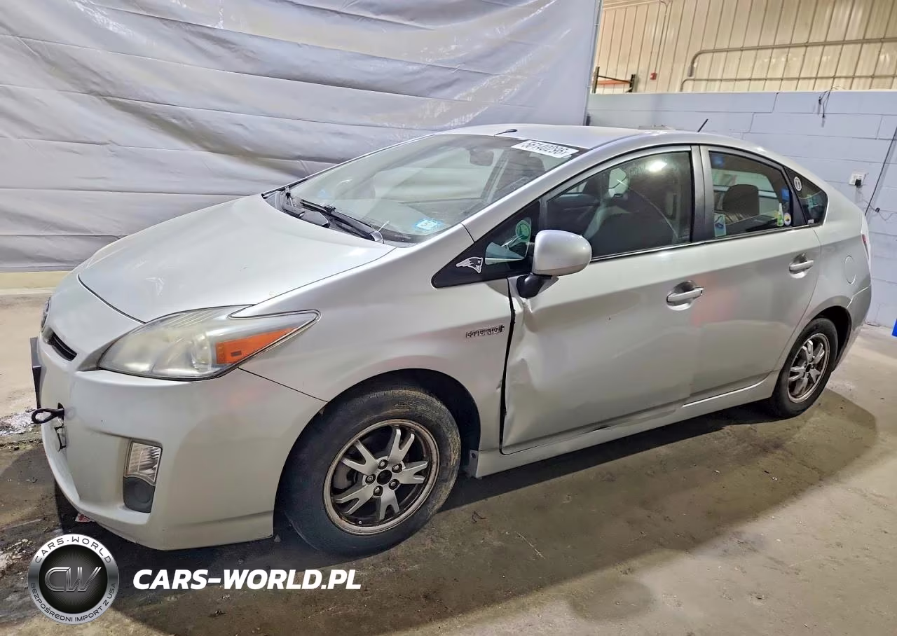 2011 Toyota Prius Two