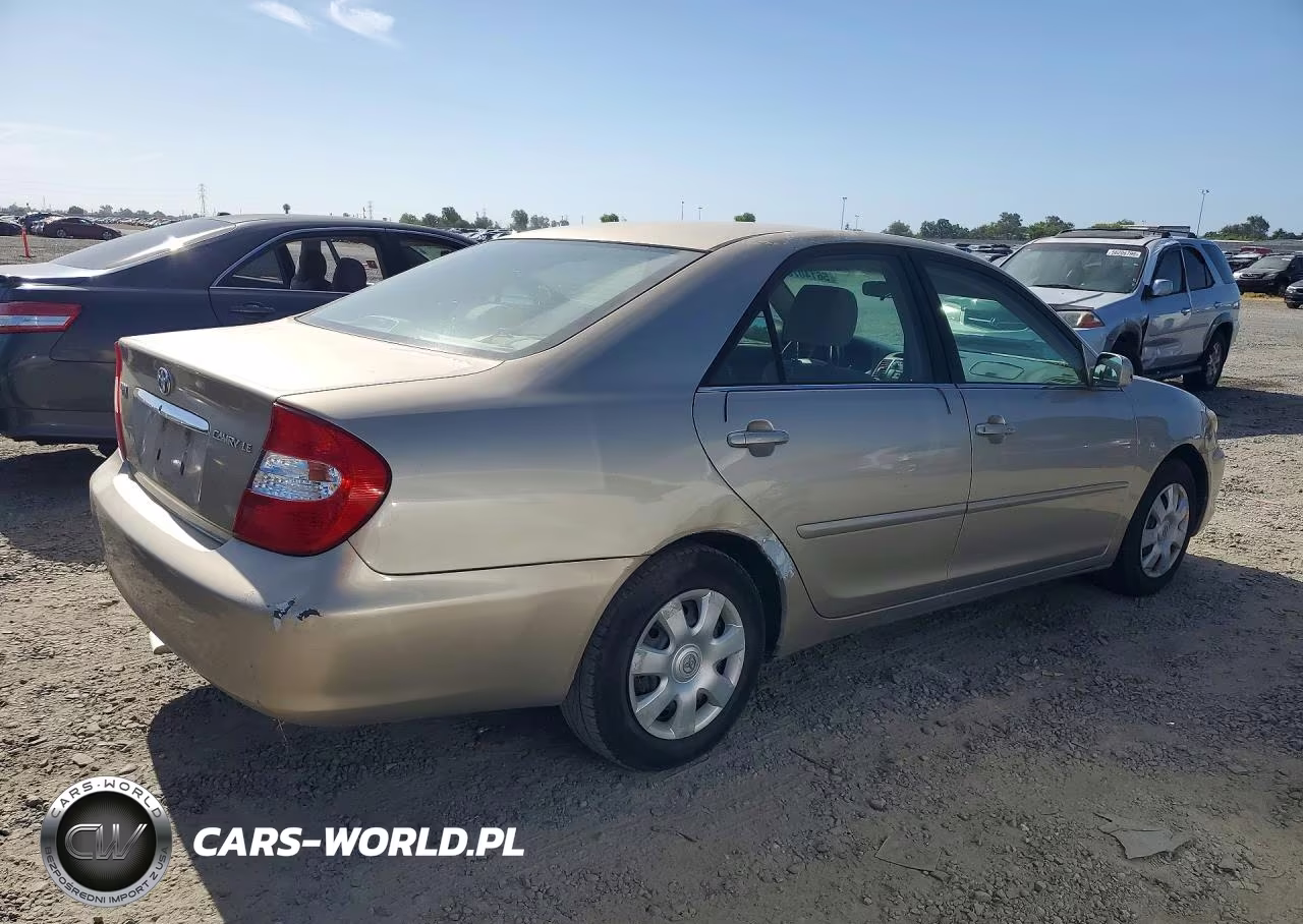 2003 Toyota Camry Le VIN:4T1BE32K83U154894 - 3