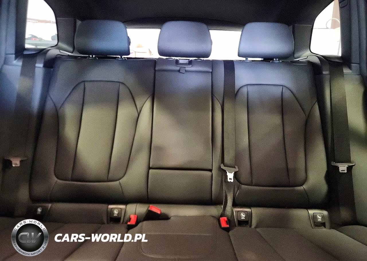 2019 BMW X3 xDrive30I VIN:5UXTR9C56KLE15311 - 10