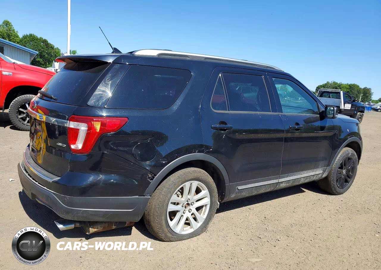 2018 Ford Explorer Xlt VIN:1FM5K8D83JGC44762 - 3