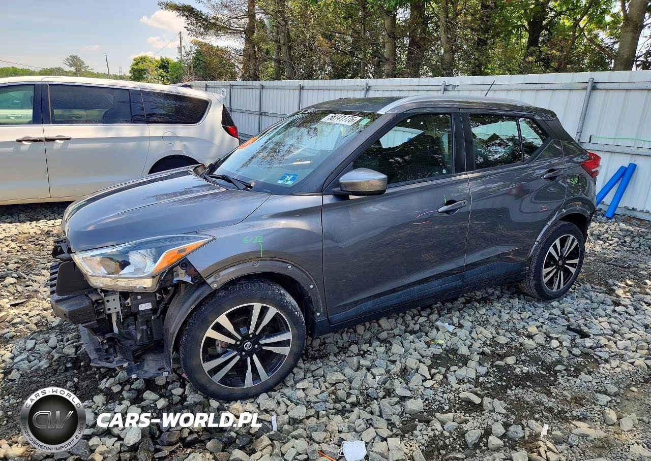 2019 Nissan Kicks Sv VIN:3N1CP5CU6KL512388 - 1